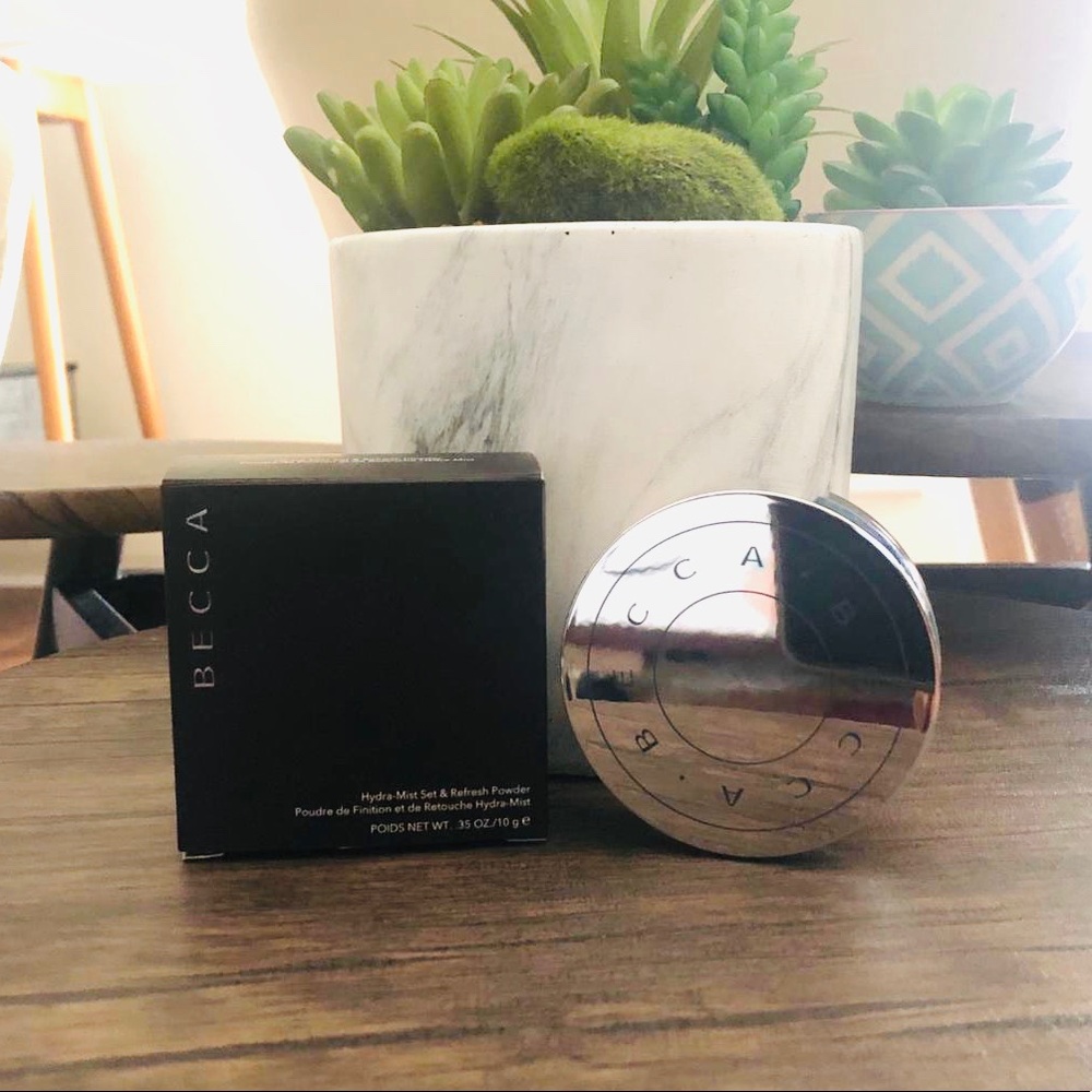 BECCA - HYDRA-MIST SET & REFRESH POWDER